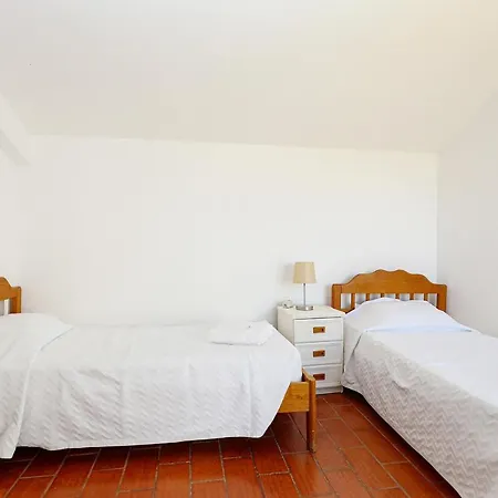 B71 - Pipa's House In