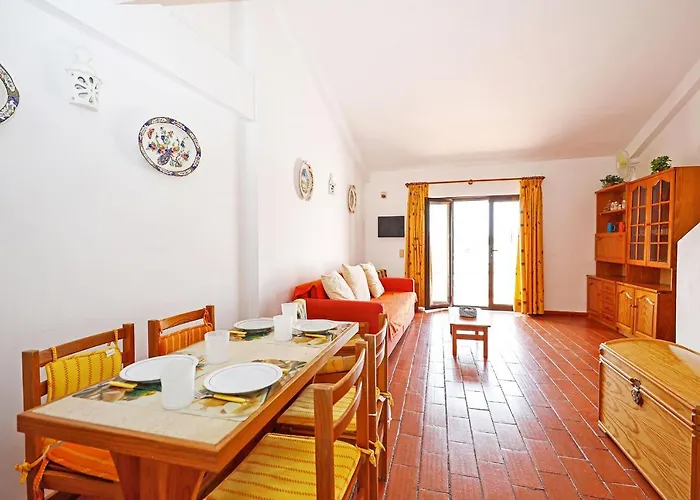 B71 - Pipa's House In