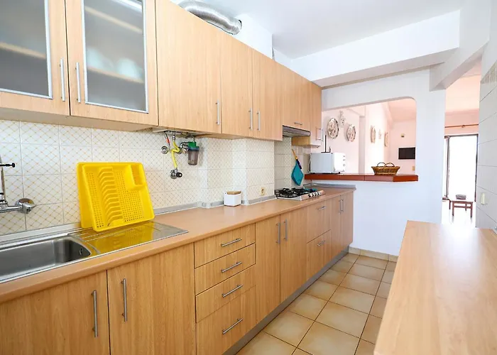 B71 - Pipa's House In