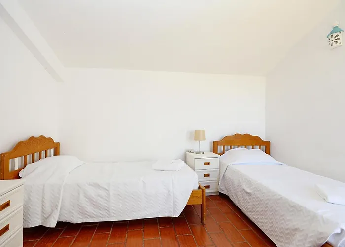 B71 - Pipa's House In