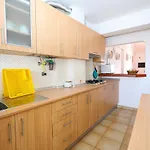 B71 - Pipa's House In