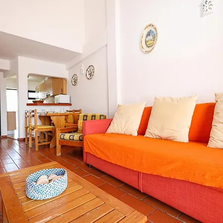Apartment B71 - Pipa's House In